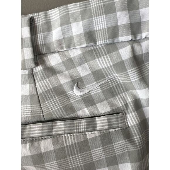Nike Golf Shorts Men's 42 Grey Plaid Dri-Fit Stay Cool Performance Hybrid Flex - Picture 3 of 5